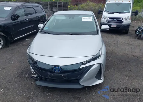 2021 Toyota Prius Prime Le from USA, damaged, VIN JTDKAMFP9M3179242